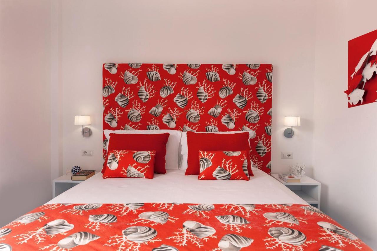 Deluxe Double Room with Balcony and Sea View
