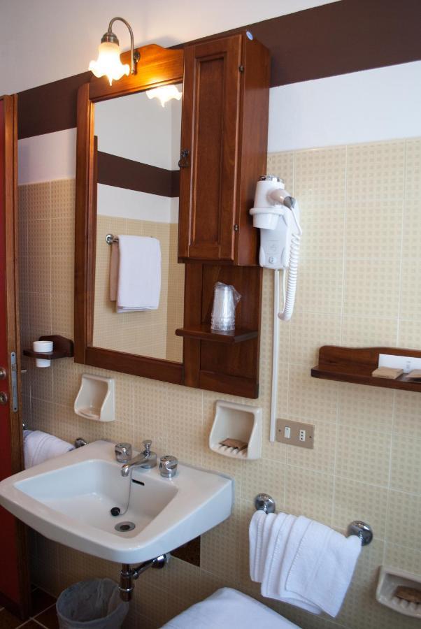 Doppelzimmer mit Seeblick
