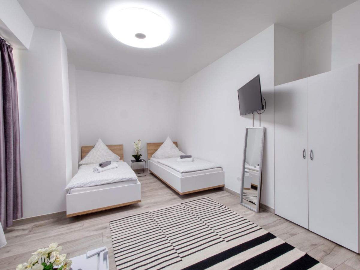 Single Room Private Bathroom