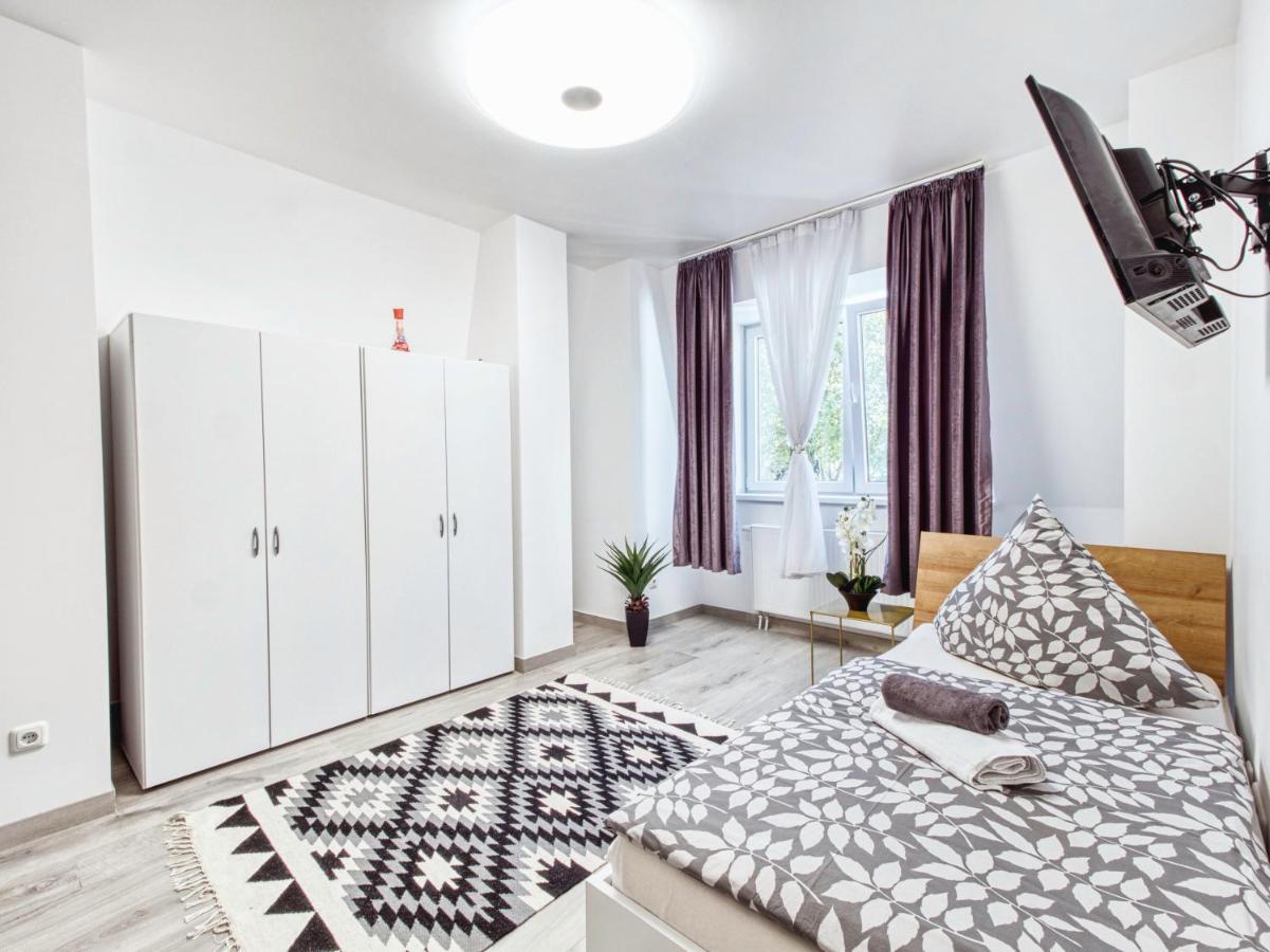 Single Room Private Bathroom