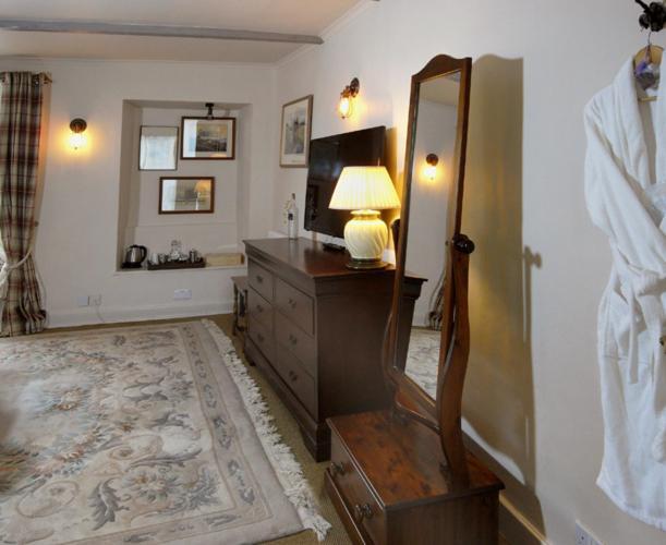Suite (2 Adults)