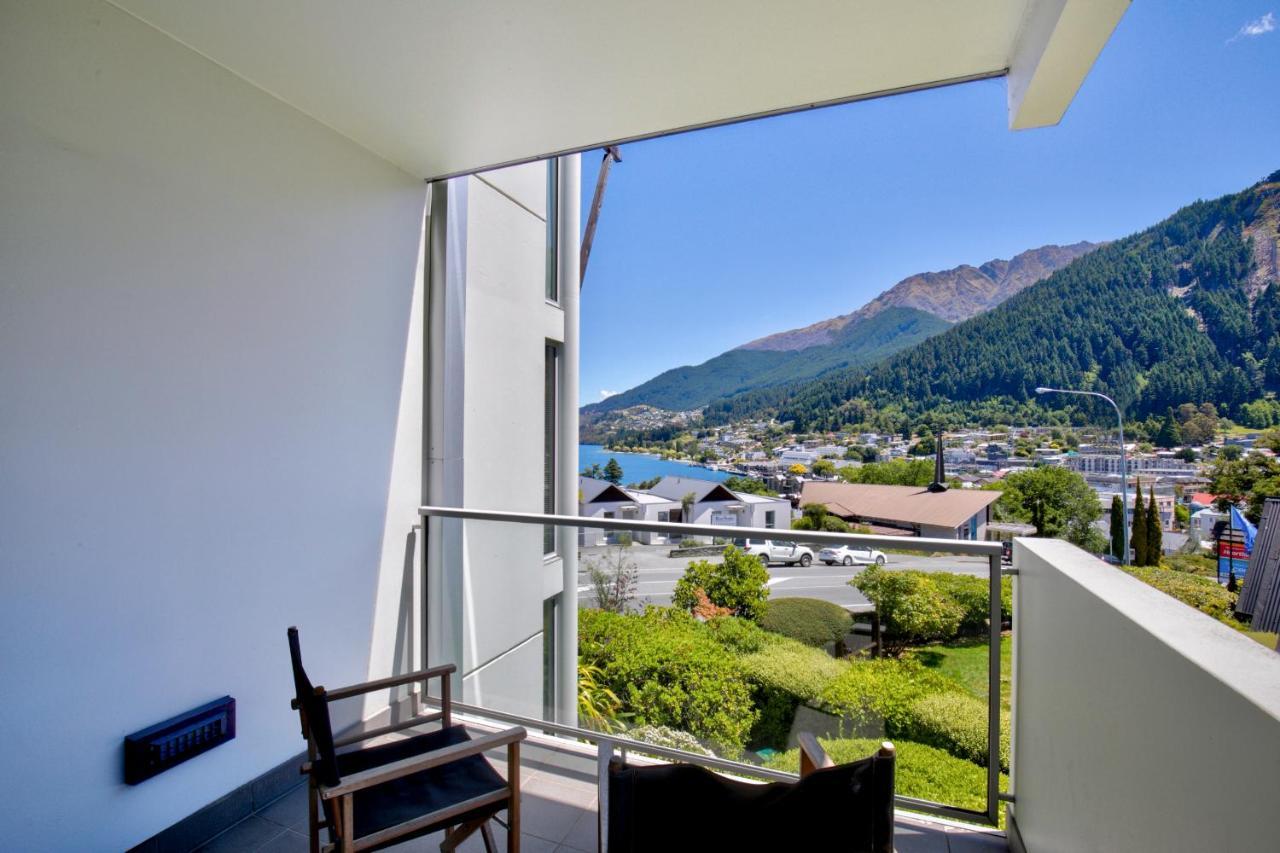 Superior Room with Two Double Beds – Lake View