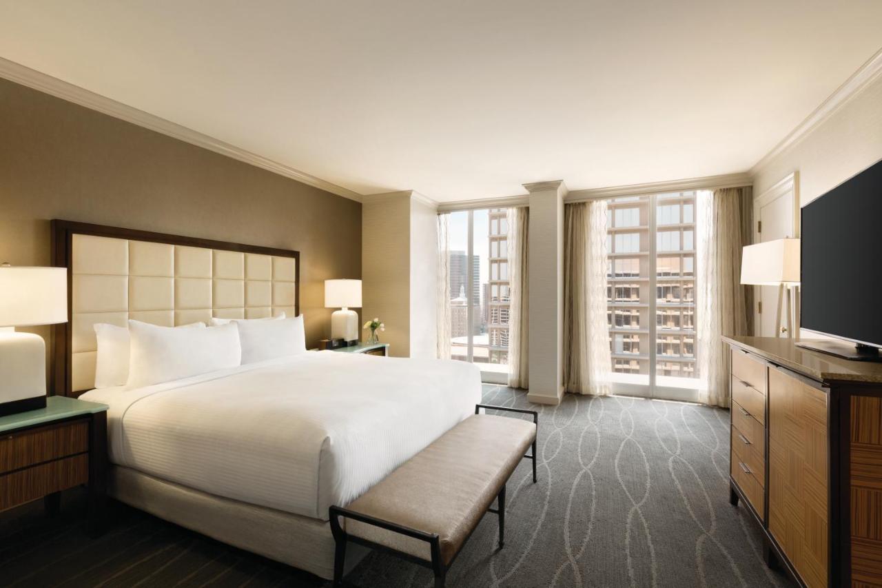 Habitación Doble Deluxe con cama extragrande y vistas a la ciudad
