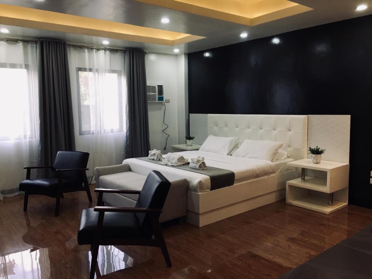 Deluxe King Suite,1040292604:JPEG