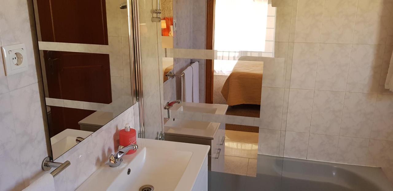 Quarto Duplo com Vista das Montanhas