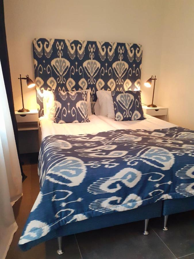 Double Compact Room (140 cm bed)