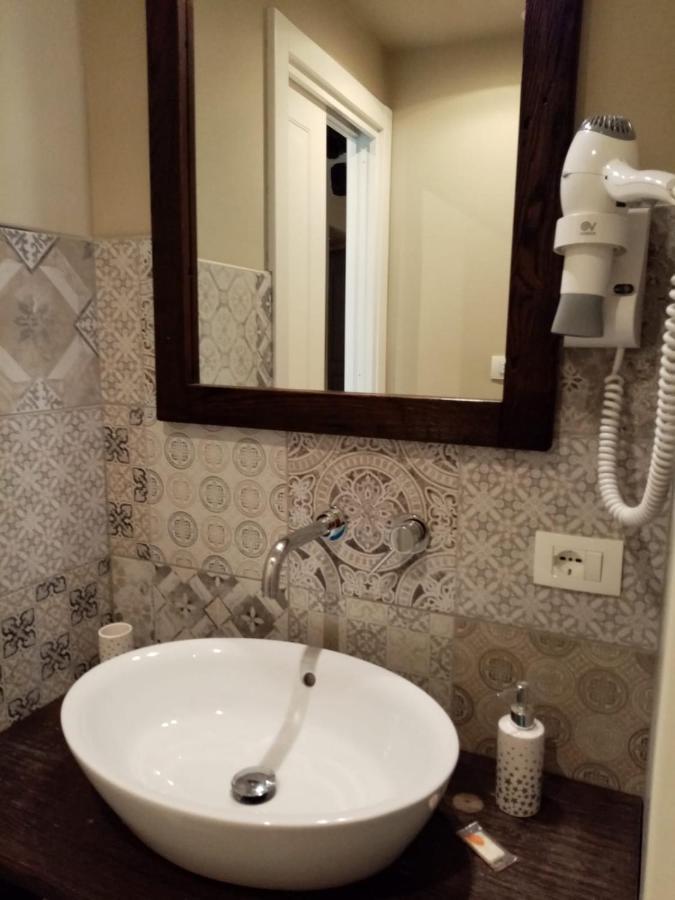 Family Room Private Bathroom