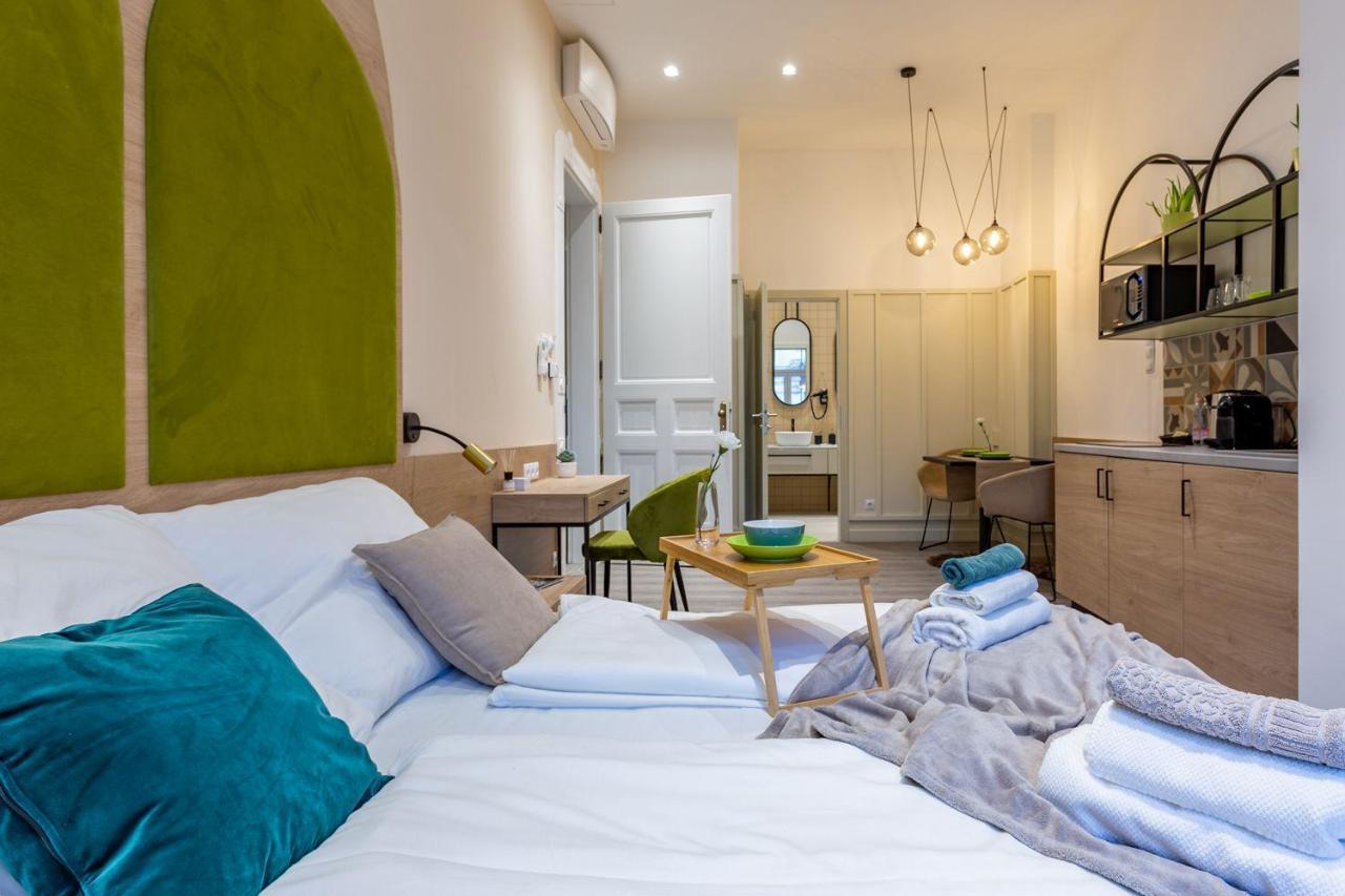 Superior Apartment