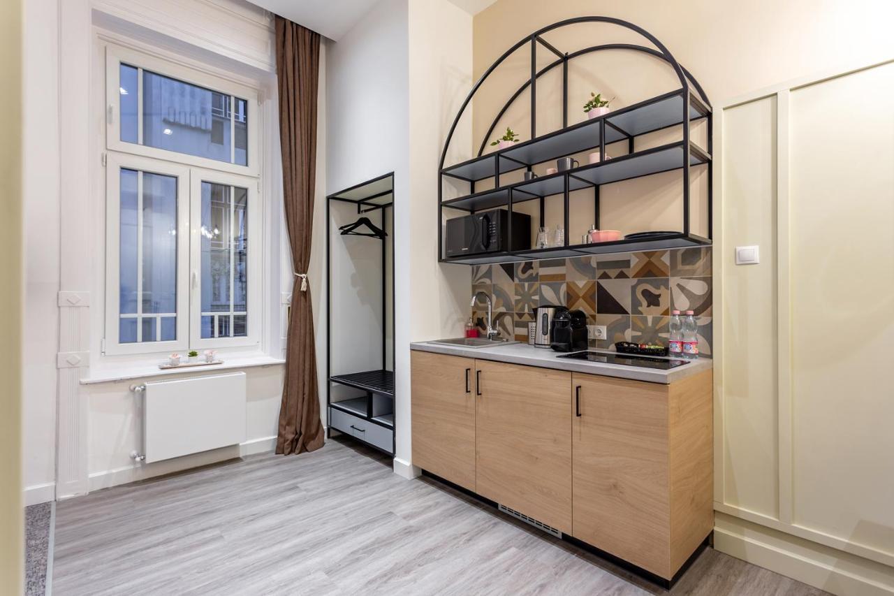 Standard Apartment