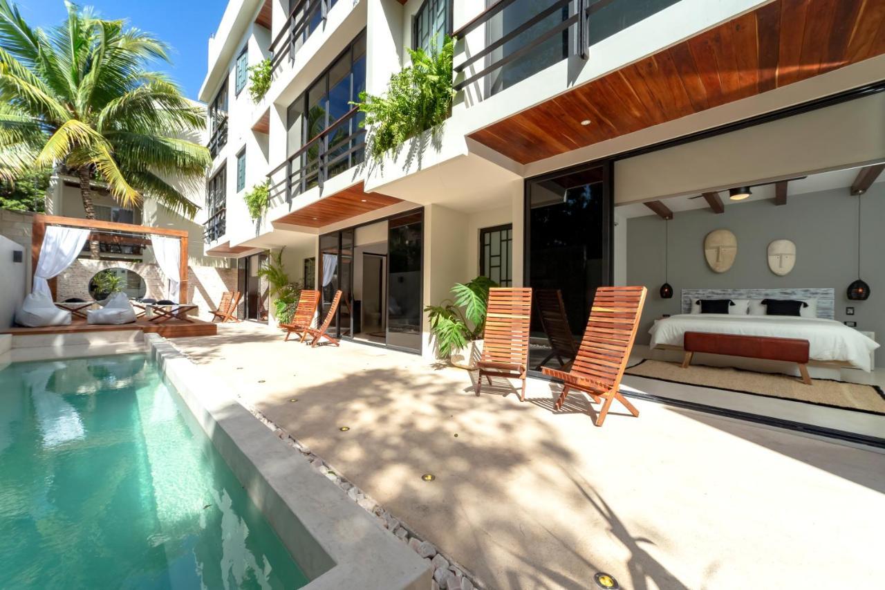 King Room Pool View