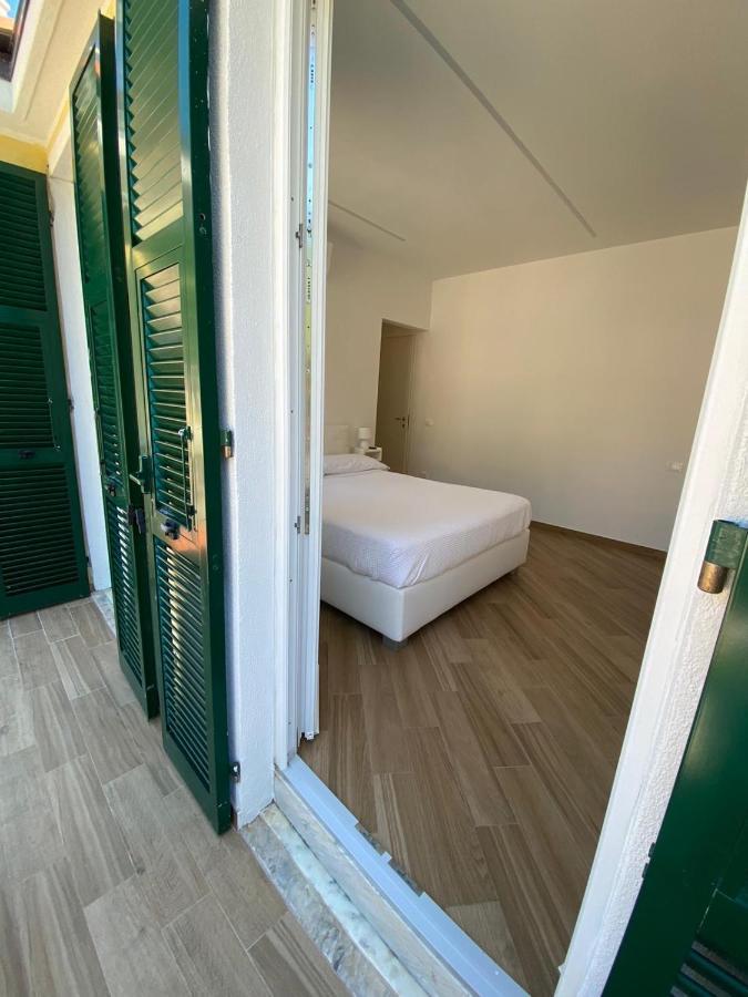Deluxe Triple Room Sea View