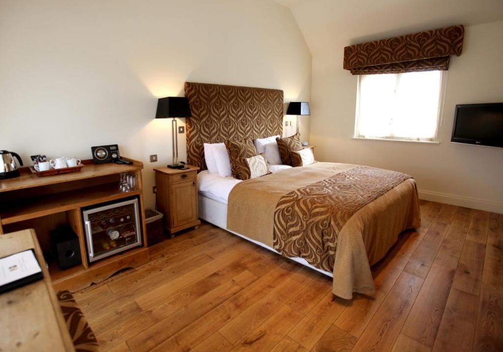 Double Room Private Bathroom