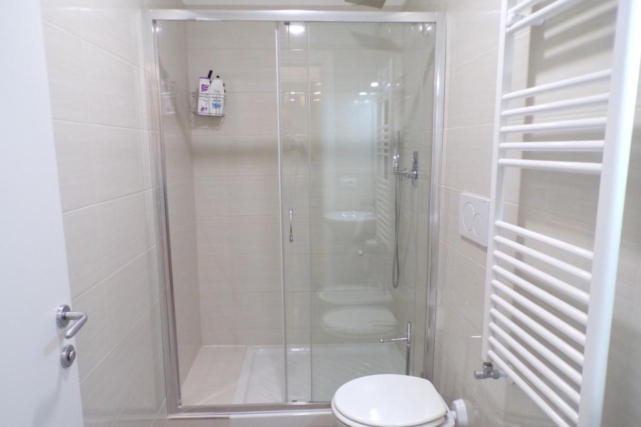 Double Room Private Bathroom,1054314511:JPEG