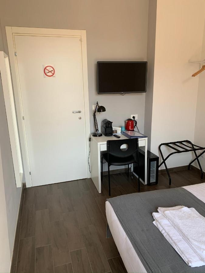 Single Room Private Bathroom
