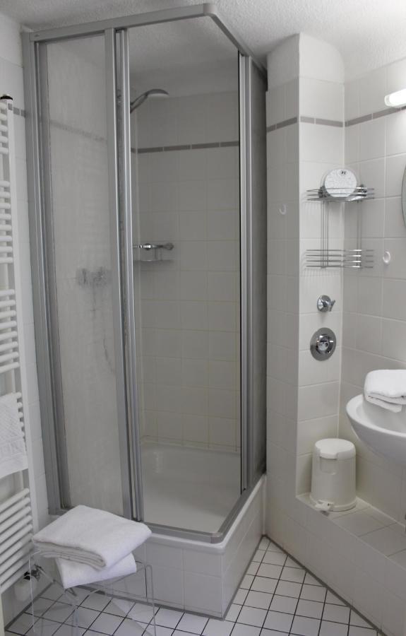 Double or Twin Room Bathroom