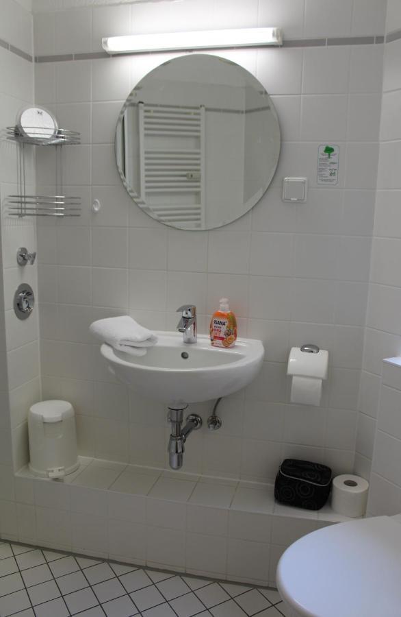 Double or Twin Room Bathroom