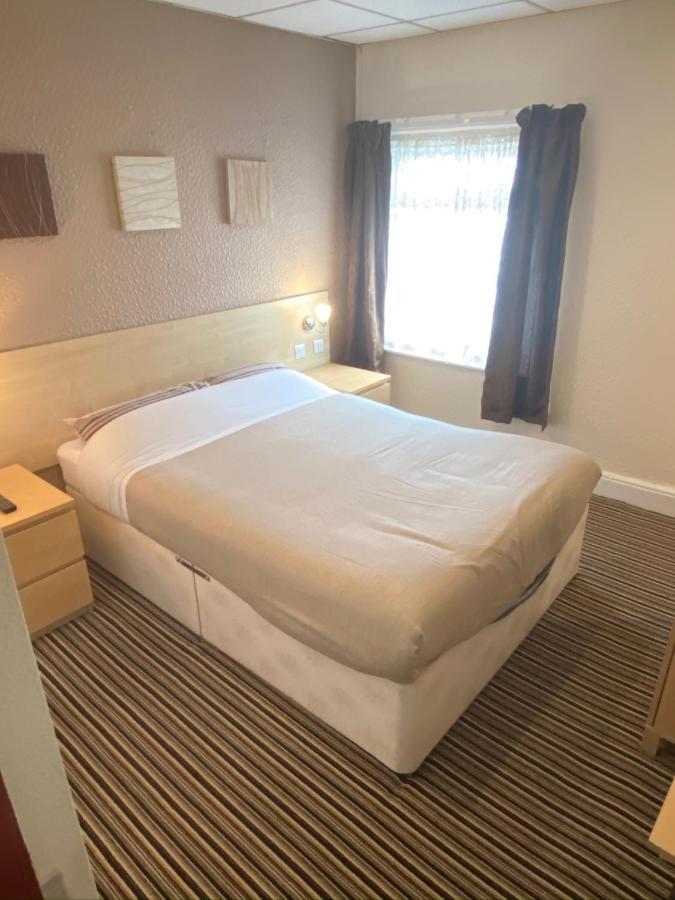 Double Room Private Bathroom