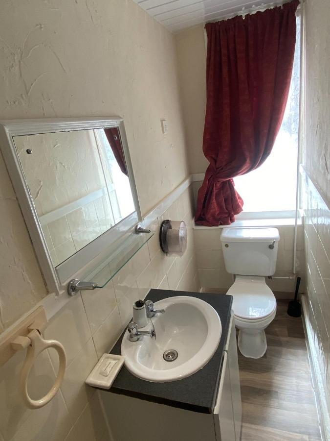 Double Room Private Bathroom