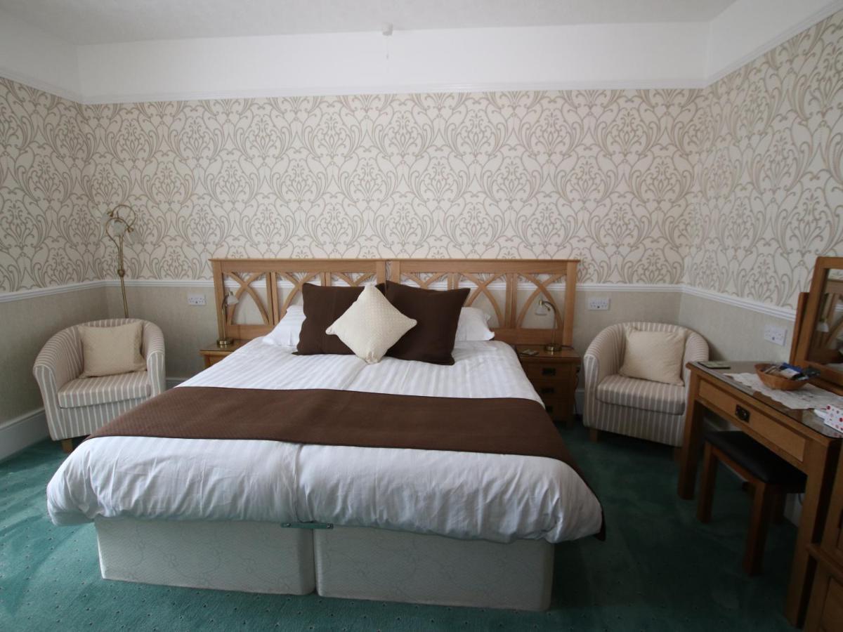 Superior Twin Room Garden View