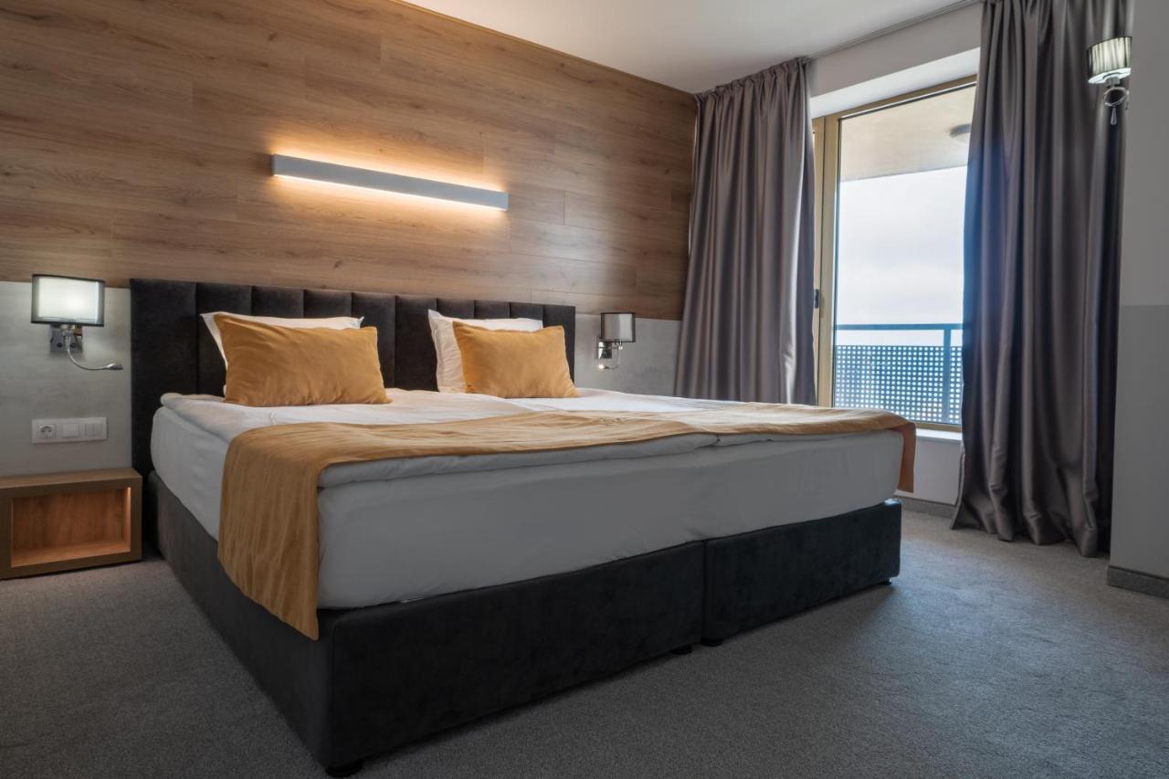 Double or Twin Room Balcony Park View