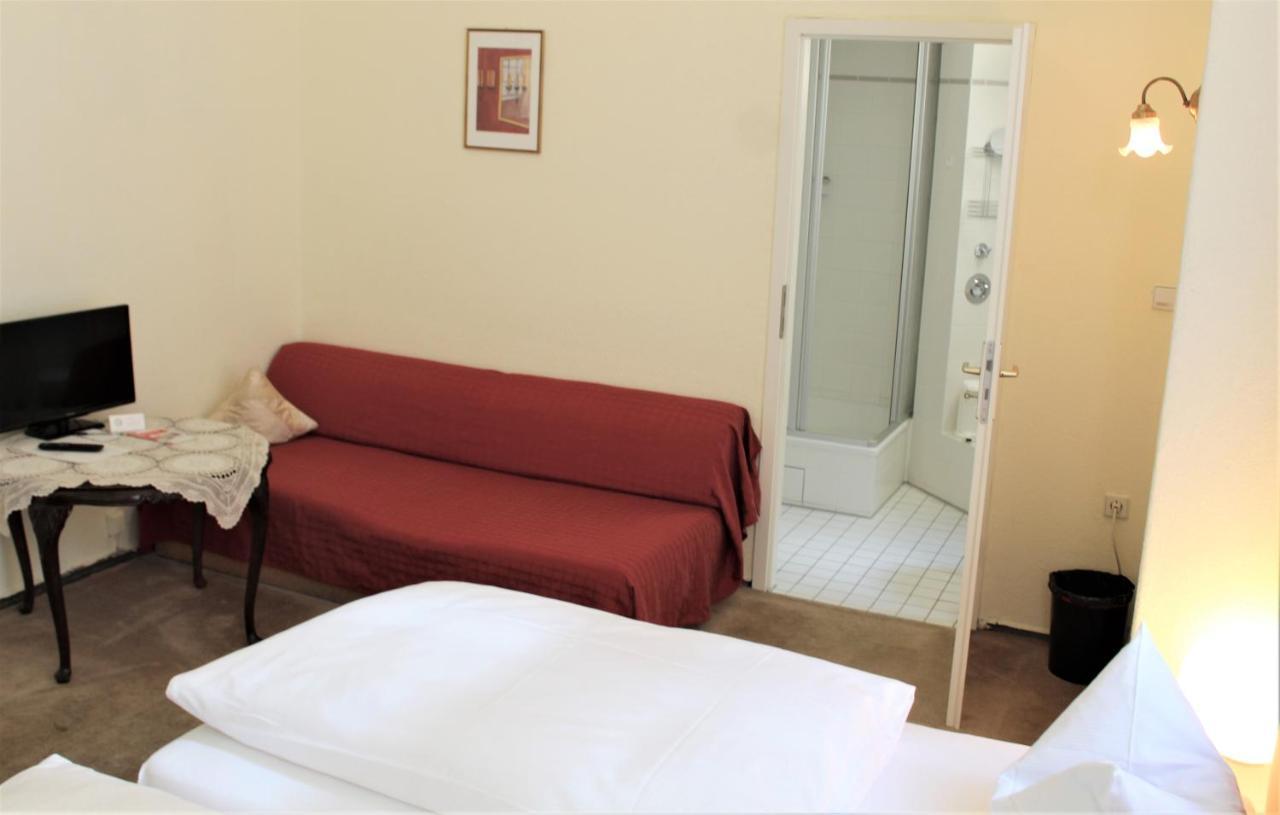 Double or Twin Room Bathroom