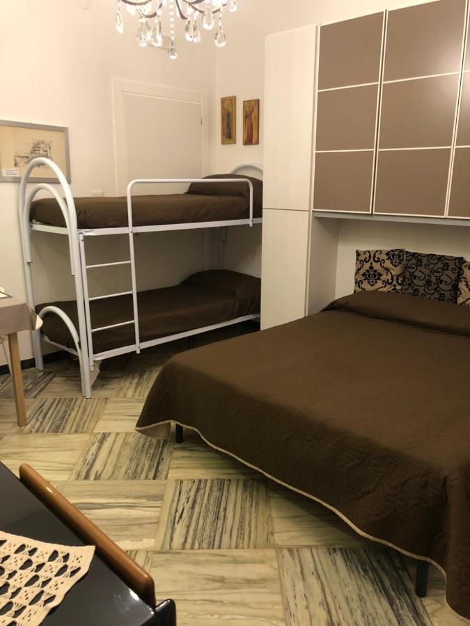 Quadruple Room Private Bathroom