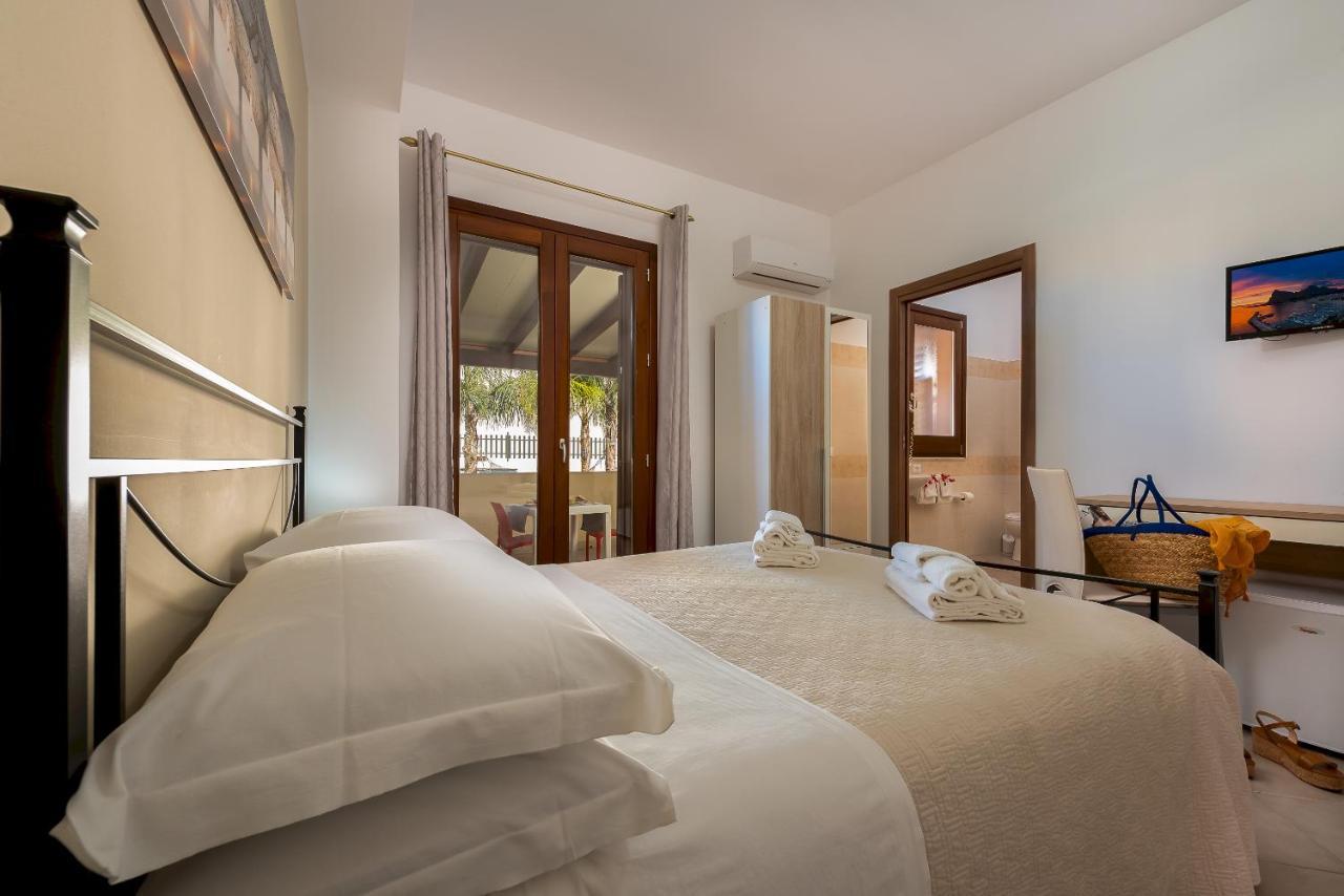 Triple Room Terrace