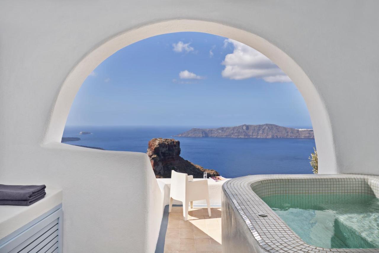 Astra Suite Outdoor Hot Tub