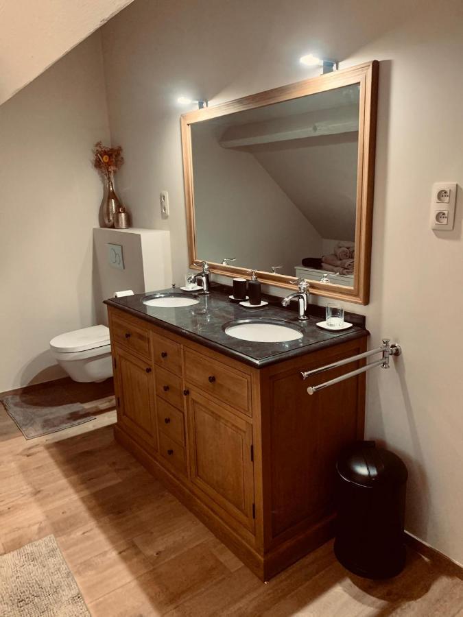 Deluxe Double Room Bath