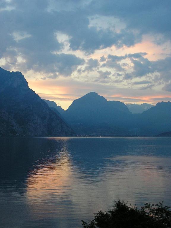Chambre Double avec Balcon – Vue sur Lac