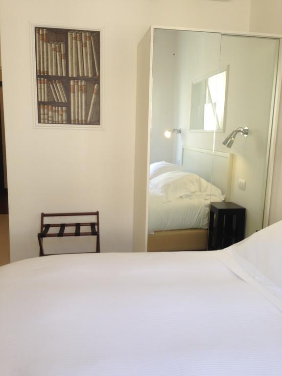 Double Room Spa Bath,107345052:JPEG