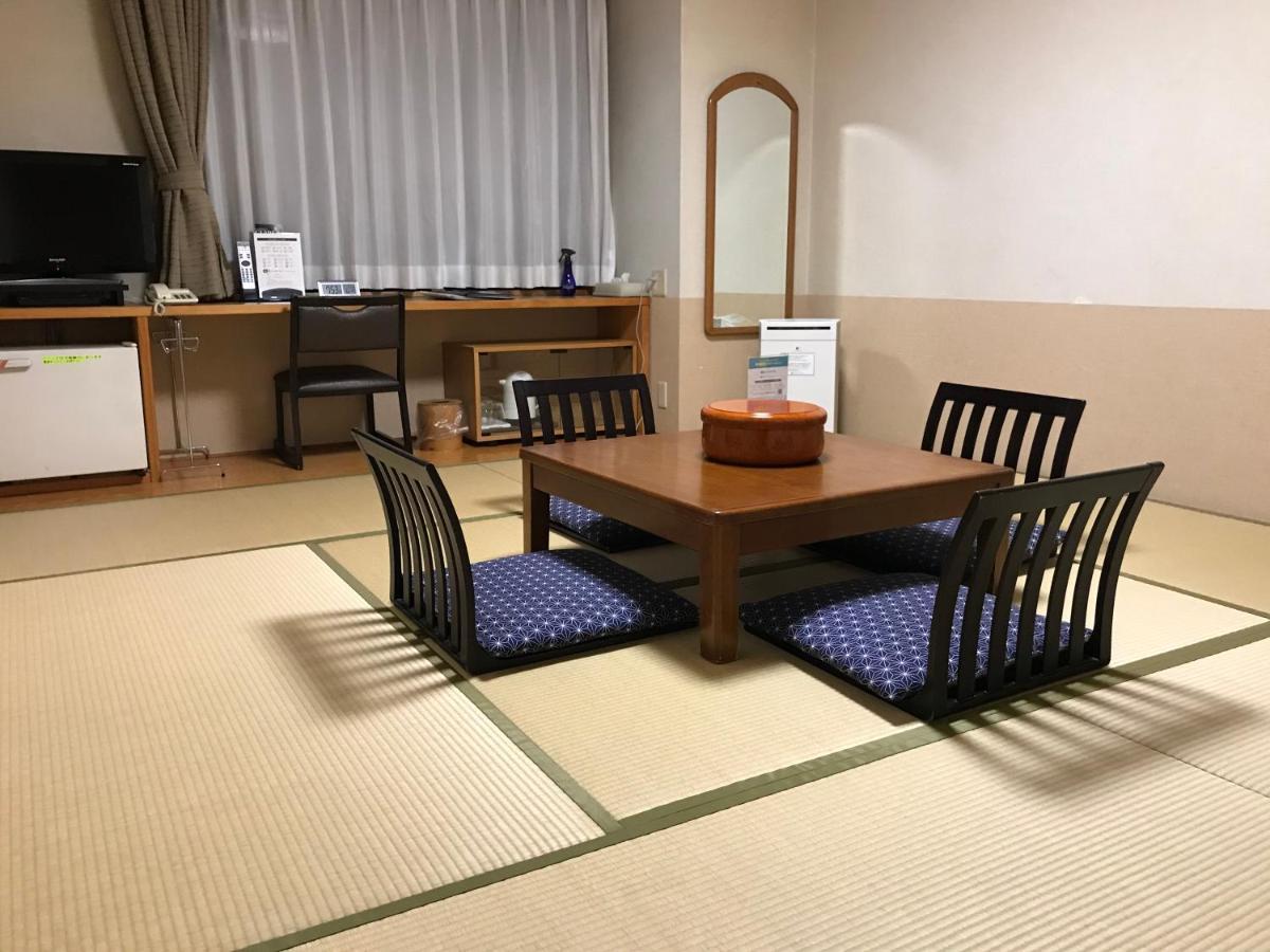 Quarto Quádruplo em Estilo Japonês - Não-fumantes