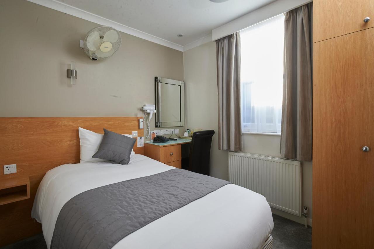 Single Room with Shower,700557649:JPEG