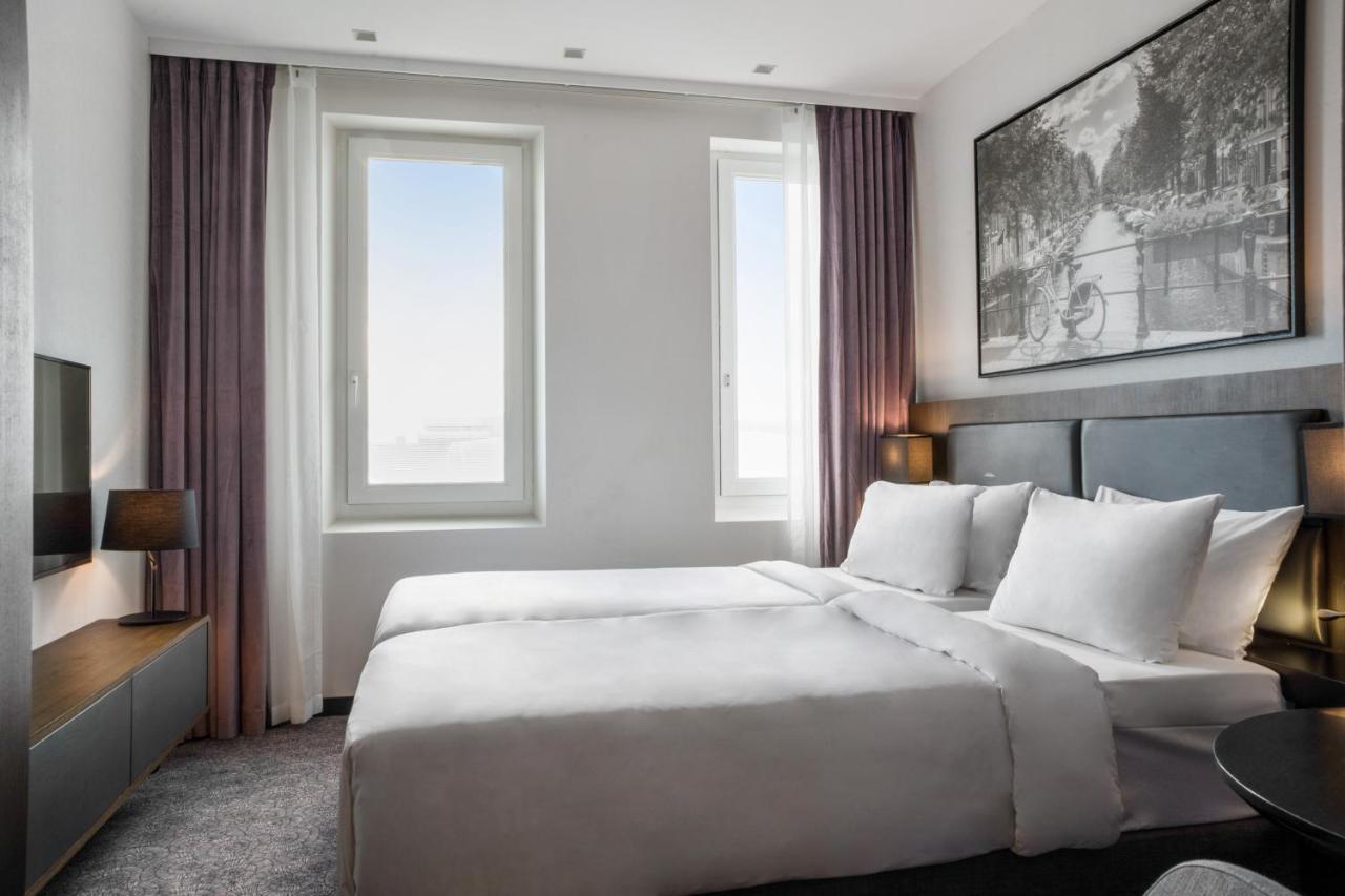 Standard Studio Suite,1074263593:JPEG