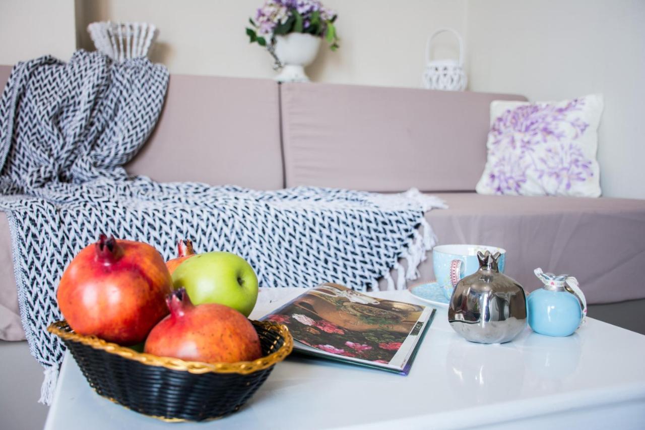 One-Bedroom Apartment Garden View
