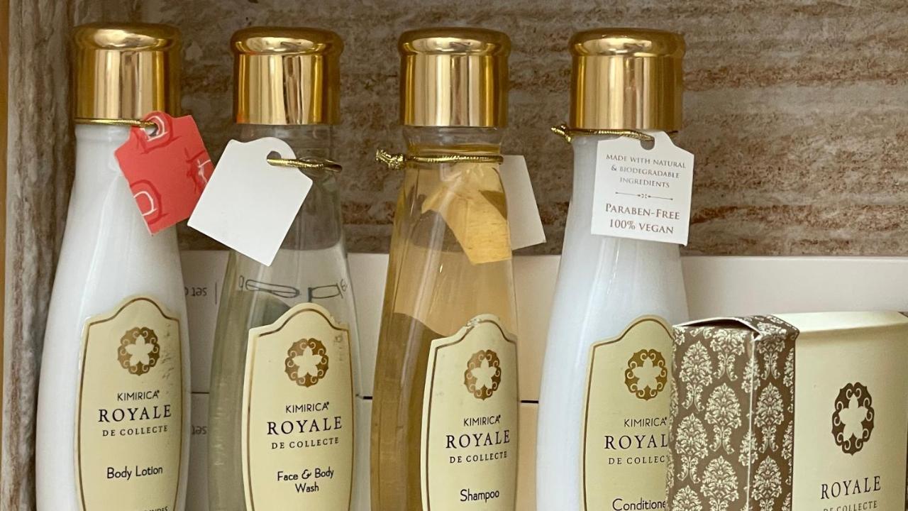 Tweepersoonskamer met een Eigen Externe Badkamer