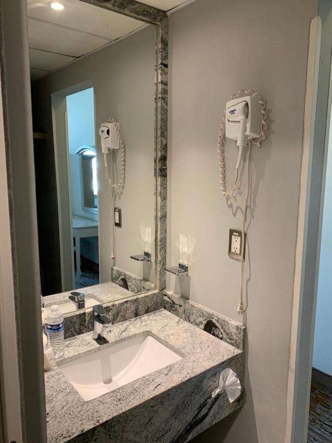 Twin Room,1078135831:JPEG
