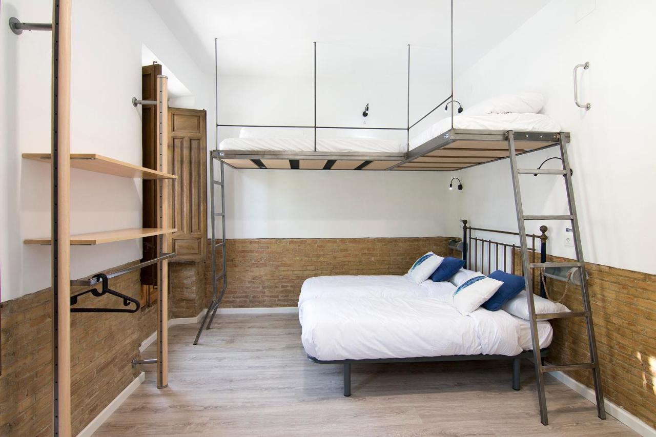 Bed 4-Bed Dormitory Room