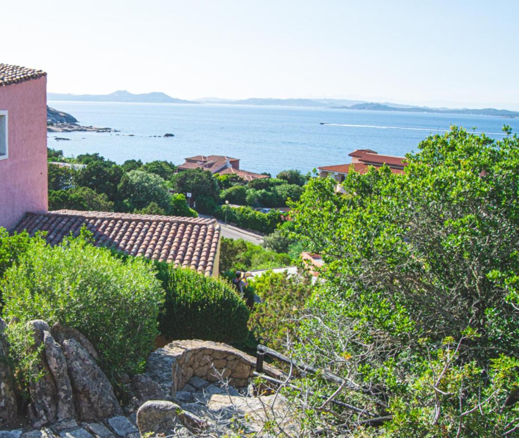 Two-Bedroom Apartment Sea View