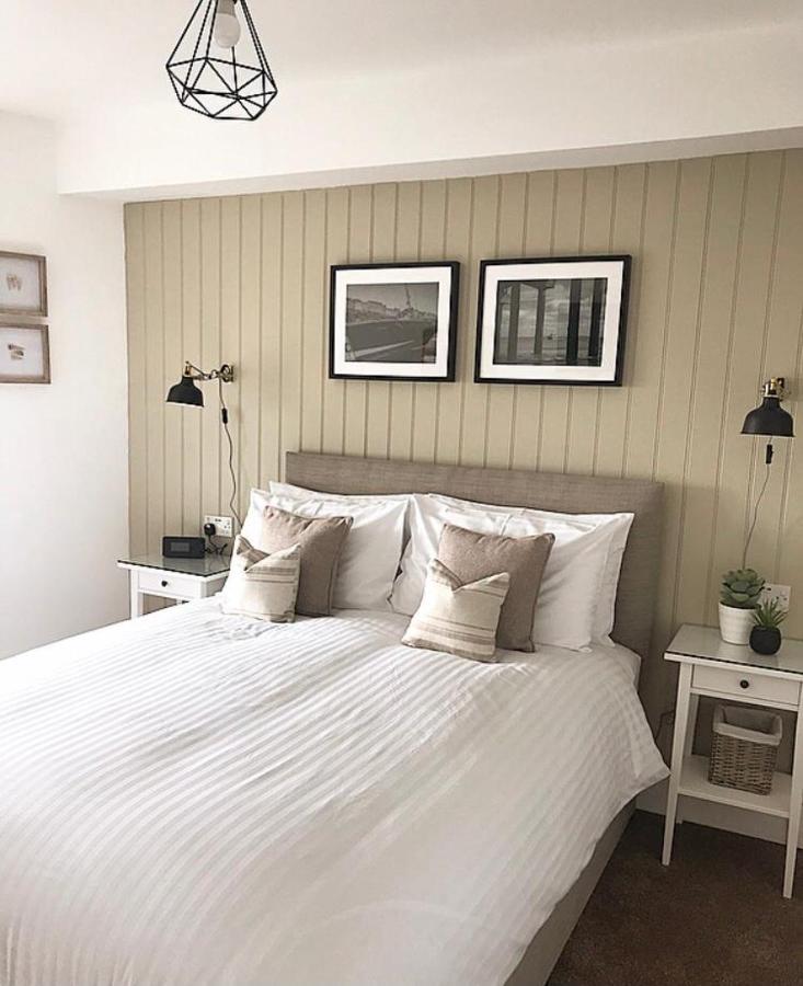 Deluxe Double Room with Shower - Adults Only,1081348816:JPEG