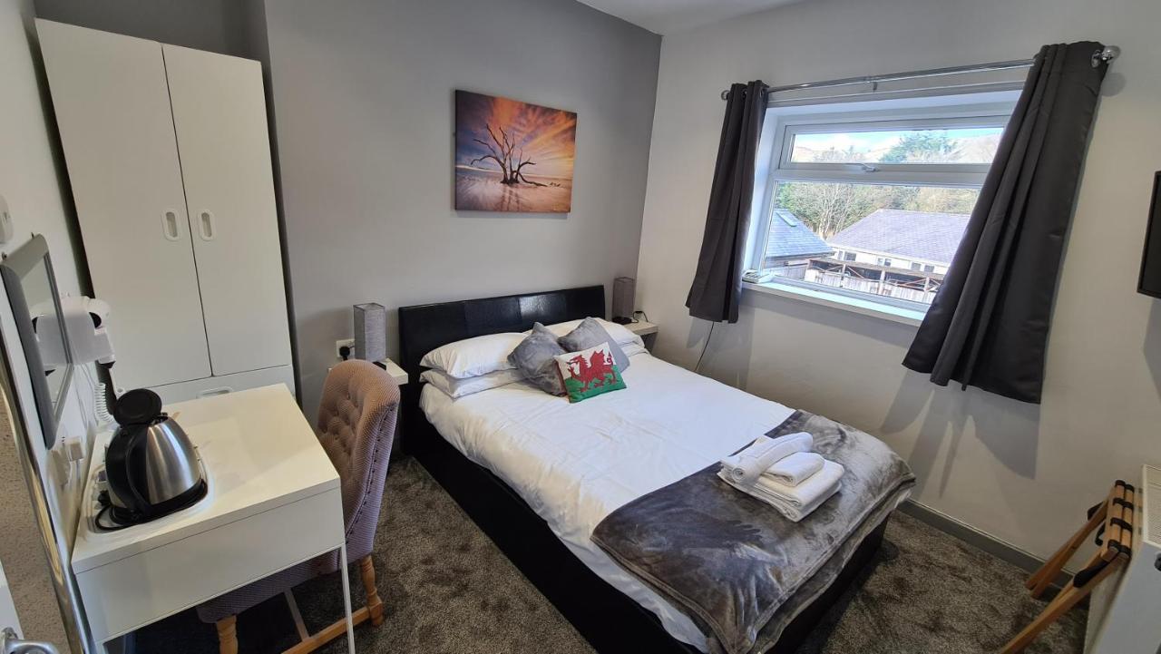 Double Room,1090743828:JPEG