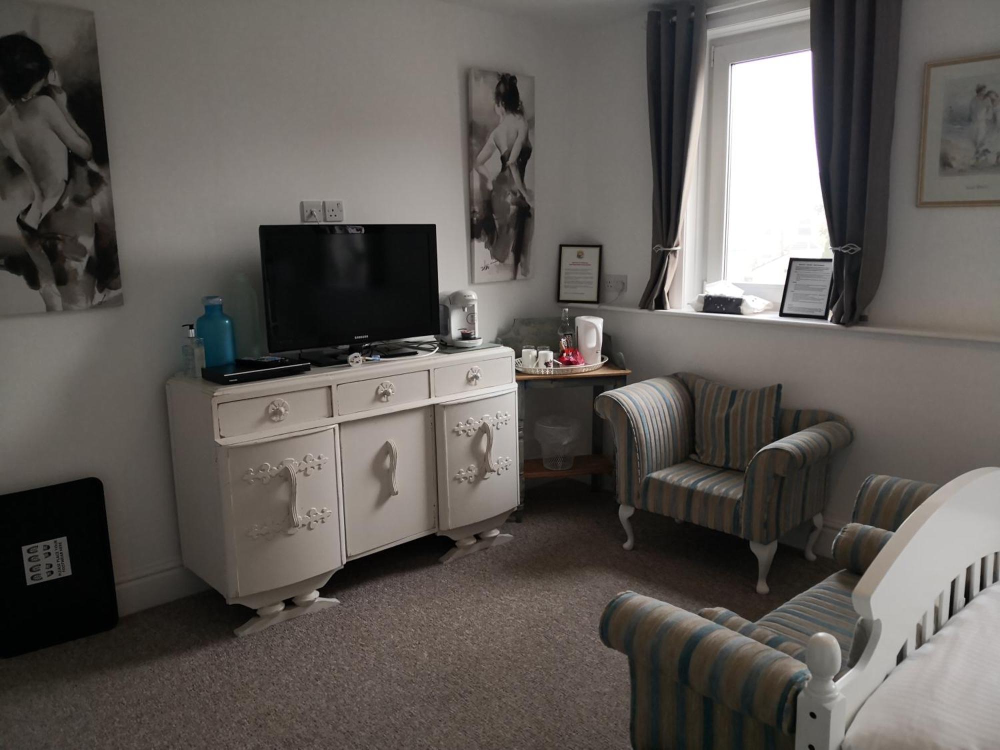 Double Superior Ensuite-Second Floor No Sea View