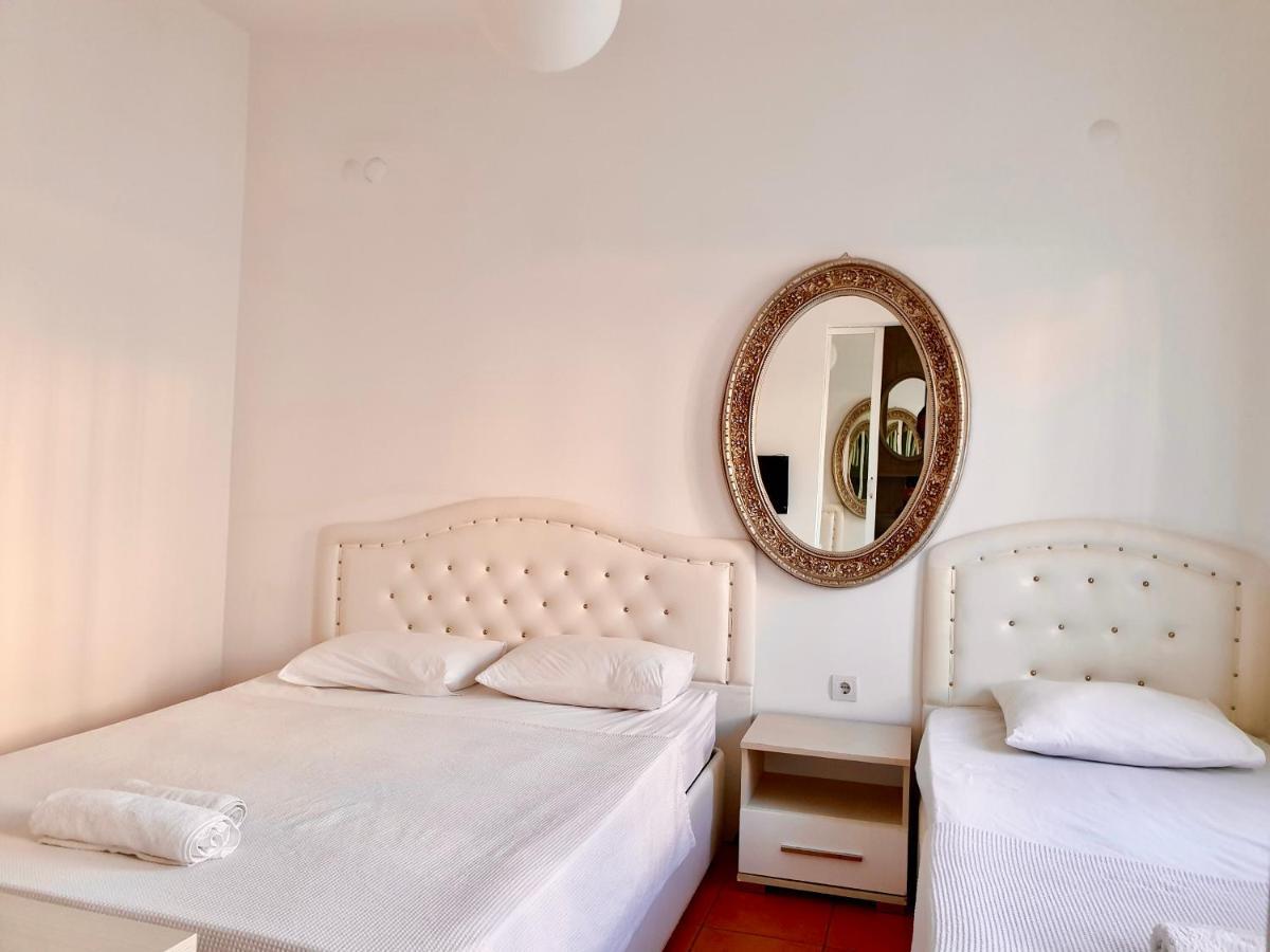 Economy Triple Room