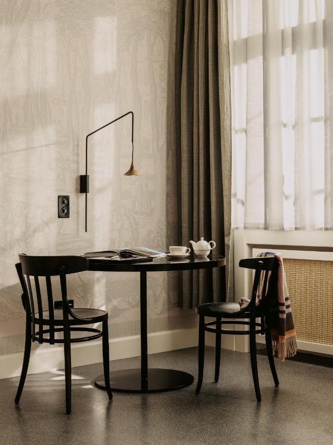 Signature Design Room