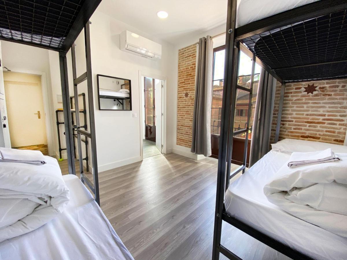 Bed 4-Bed Female Dormitory Room