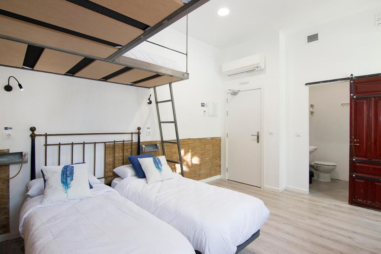 Bed 4-Bed Dormitory Room