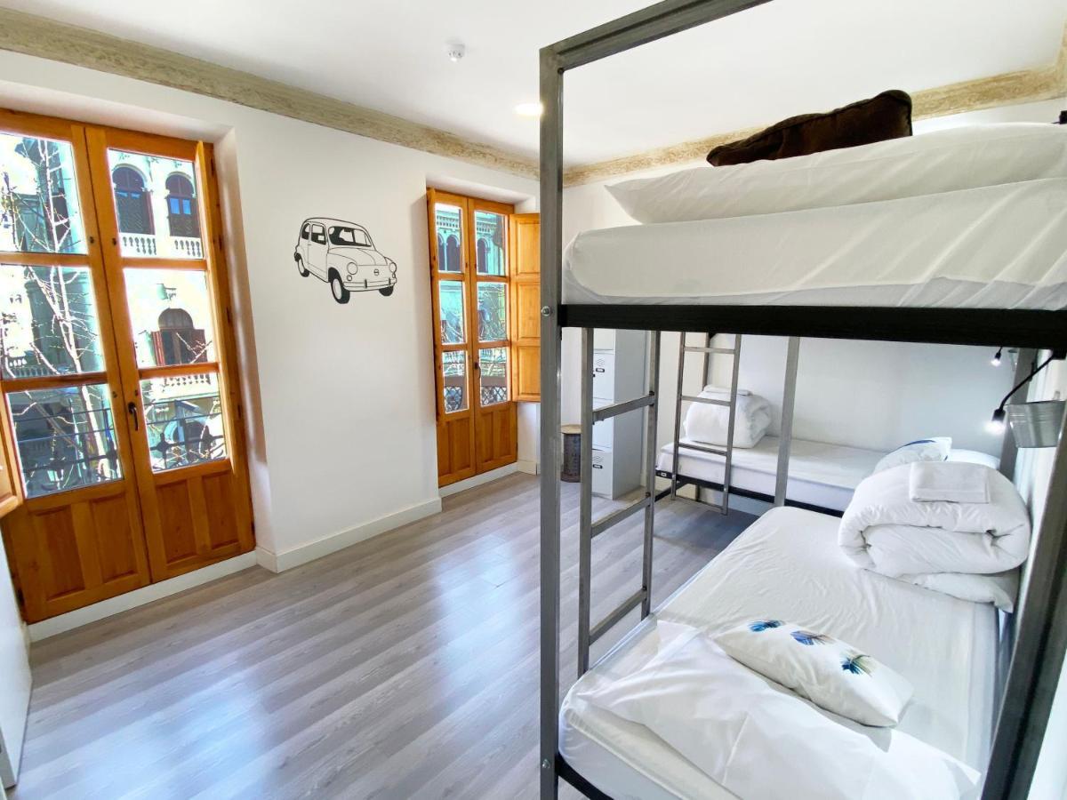 Bed 4-Bed Dormitory Room