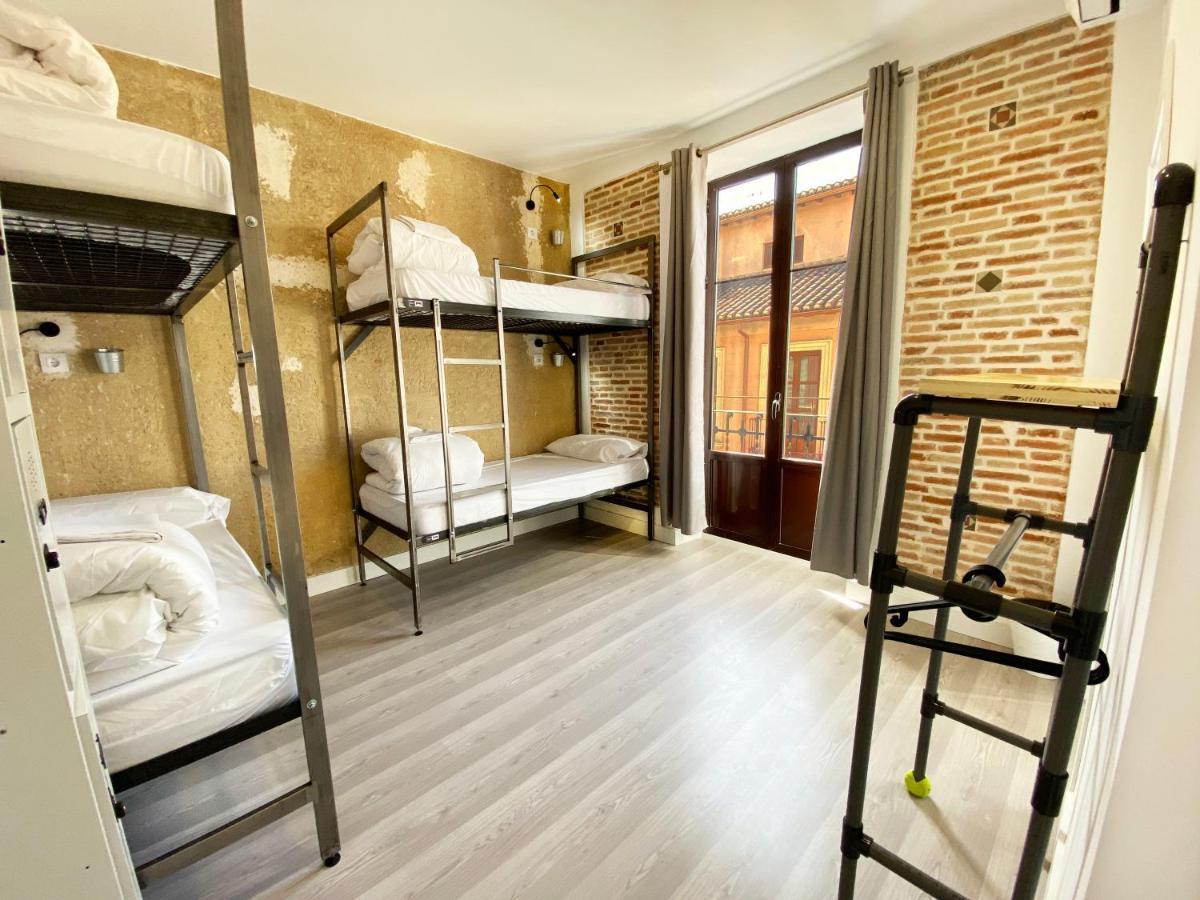 Bed 4-Bed Female Dormitory Room