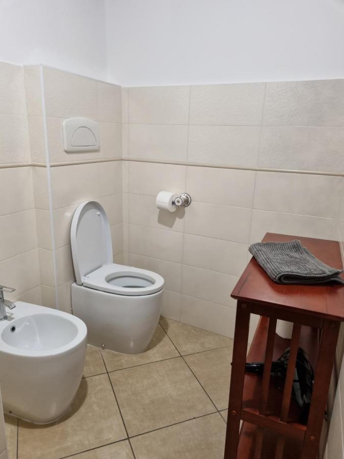 Double or Twin Room Private External Bathroom