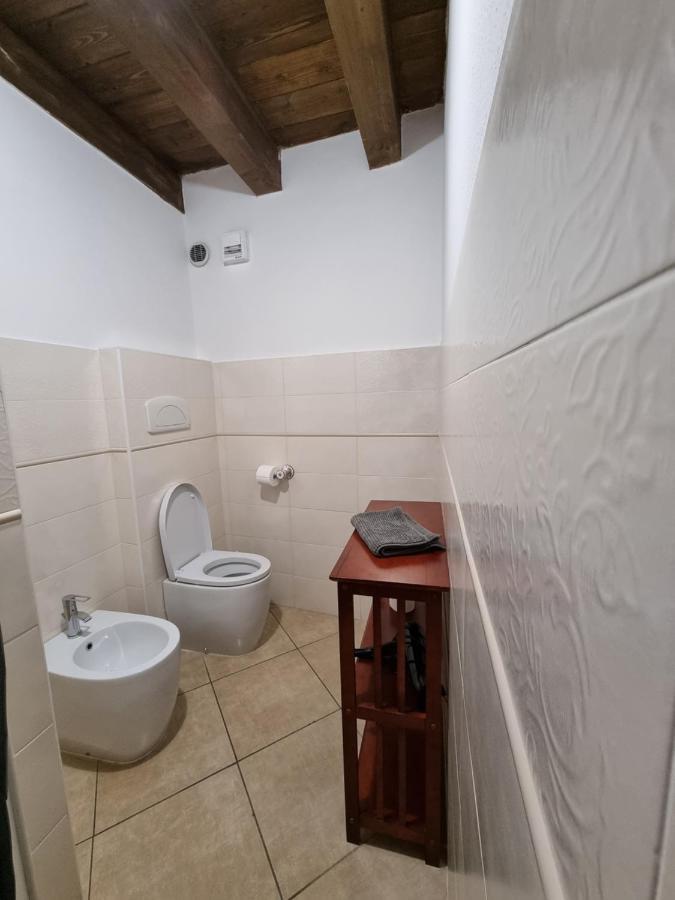 Double or Twin Room Private External Bathroom